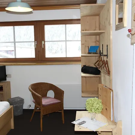 게스트하우스 Das Edelweiss