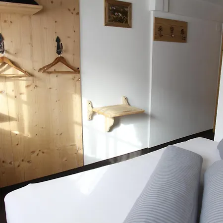 Edelweiss ゲストハウス Grän