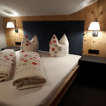 Edelweiss ゲストハウス Grän