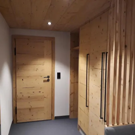 Das Edelweiss Guest house 3*