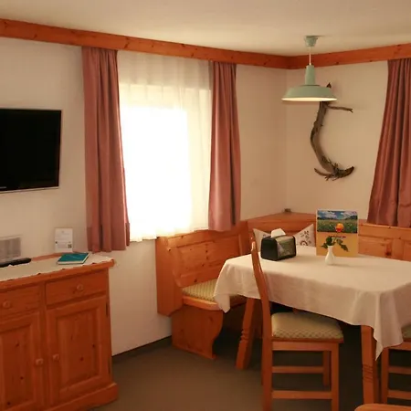 Guest house Das Edelweiss Graen